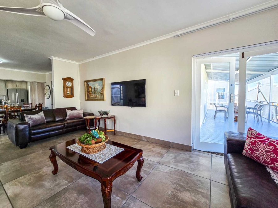 4 Bedroom Property for Sale in Jongensfontein Western Cape